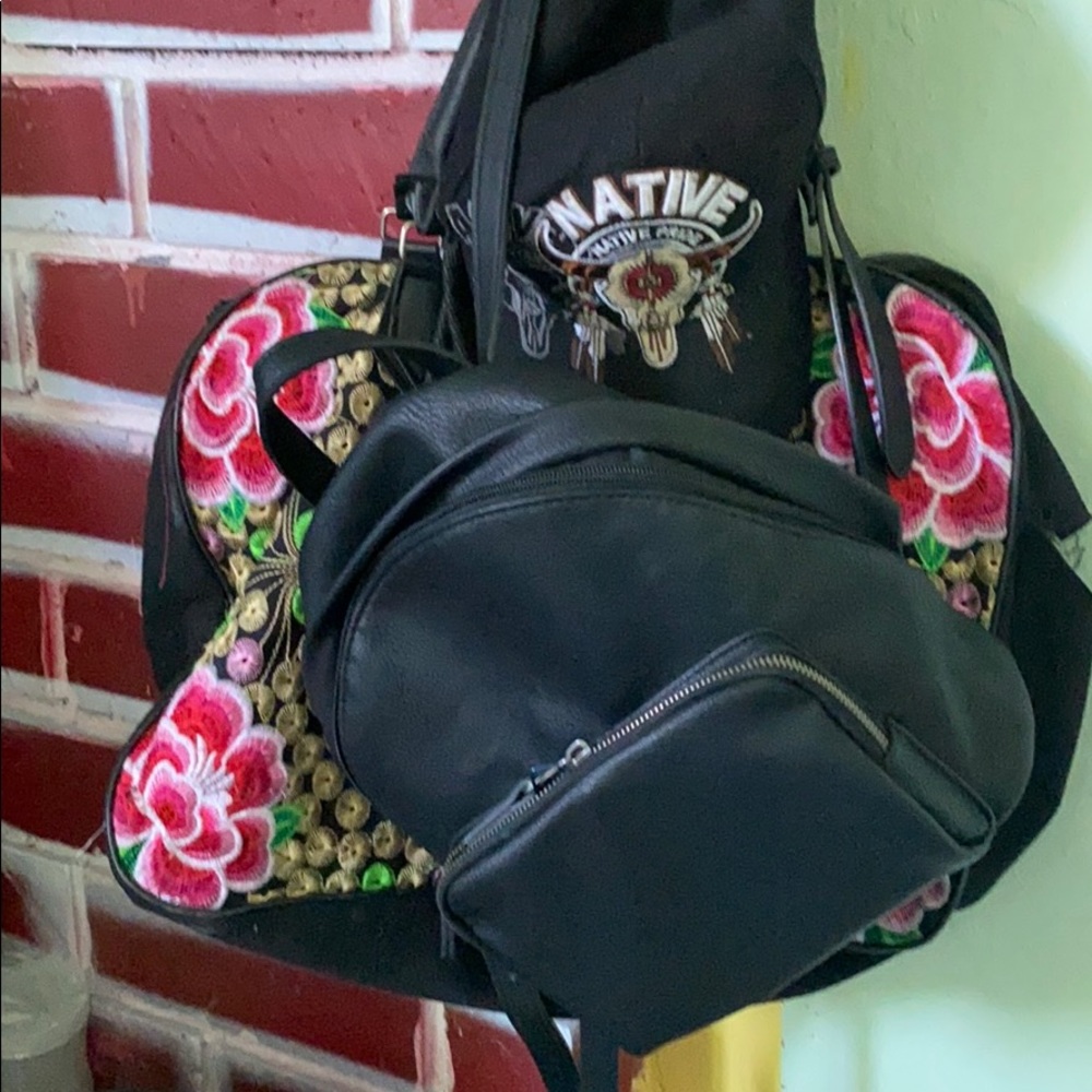 Mini back pack so cute for this heat! ❤️🌞🌻🌼🌸🌸